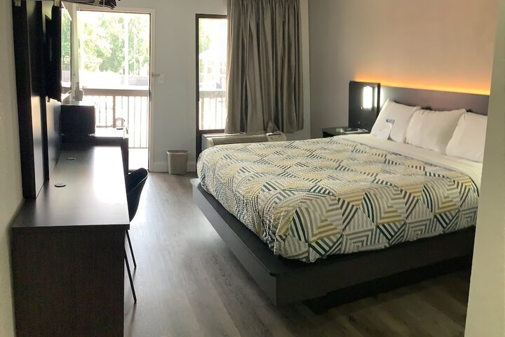 Room 18 of 44