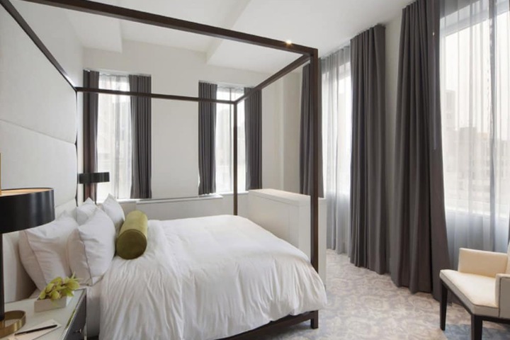 Room 45 of 122