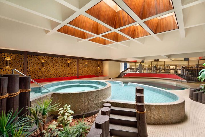 Pool 7 of 76