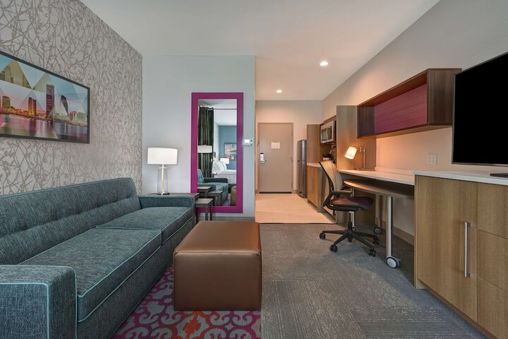 Room 32 of 56