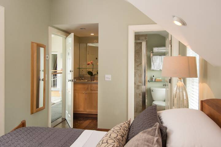 Room 16 of 36