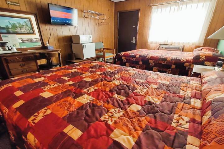 Room 42 of 49