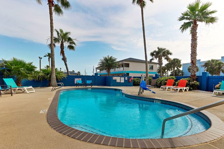 Pool 9 of 41