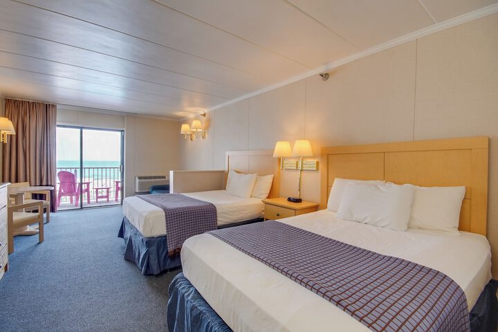 Room 15 of 34
