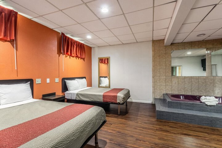 Motel 6 Elizabeth NJ - Newark Liberty Intl Airport