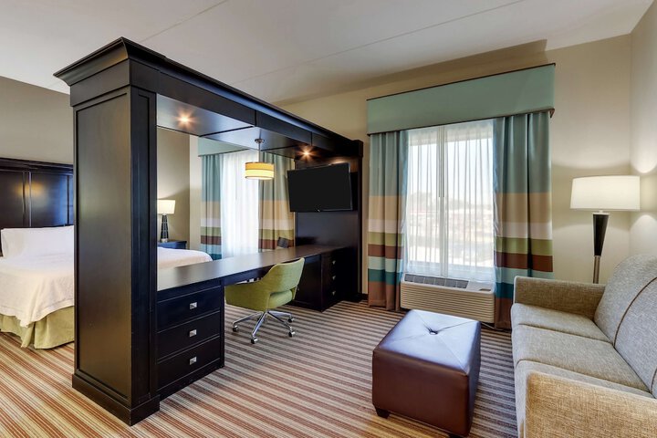 Room 27 of 59