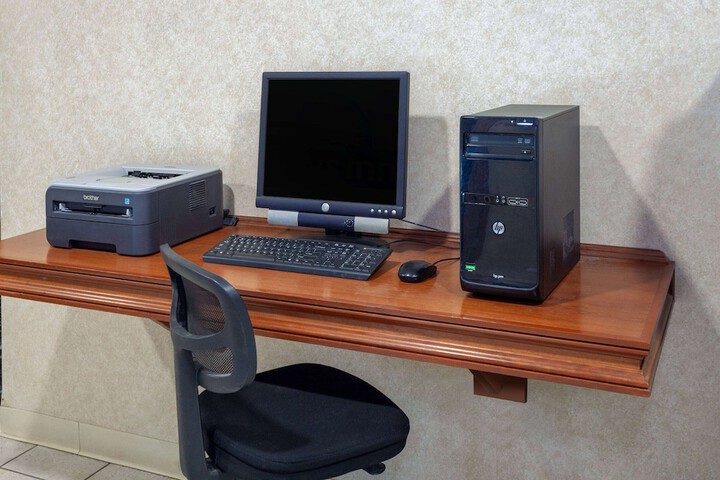 Business Center 30 of 30