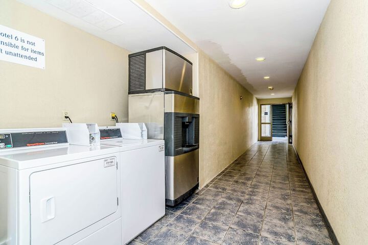 Motel 6 Newark DE