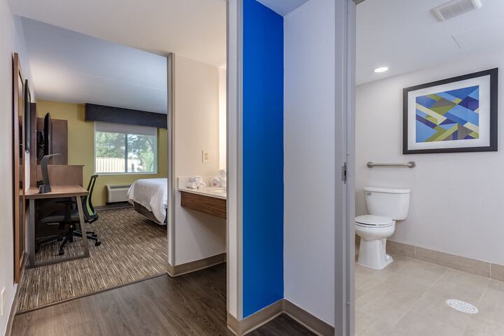Room 14 of 45