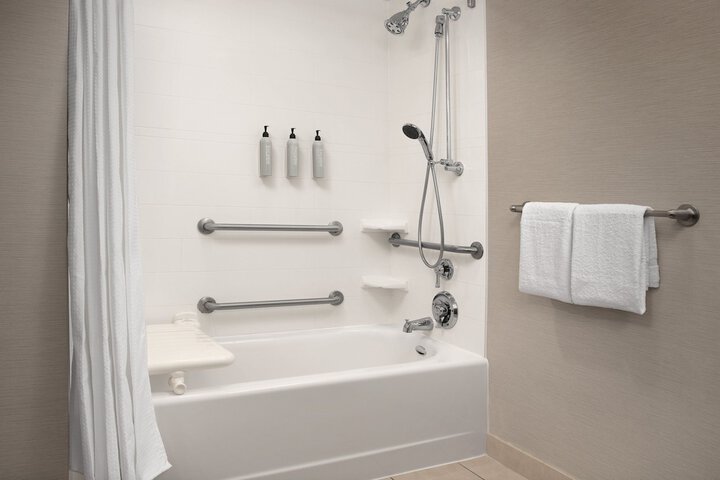 Room 20 of 39
