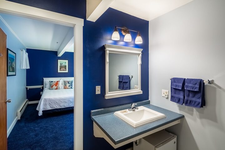 Room 33 of 55