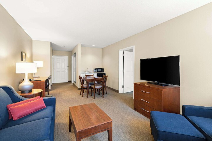 Room 22 of 45