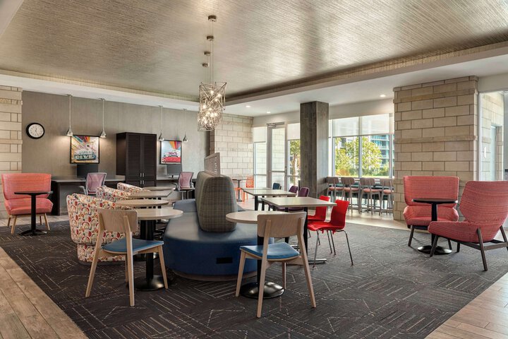 Home2 Suites by Hilton Austin North / Near the Domain