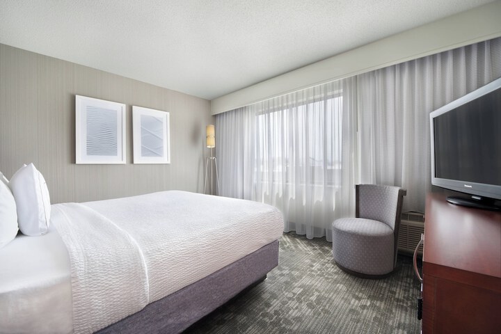Courtyard by Marriott Mishawaka-University Area