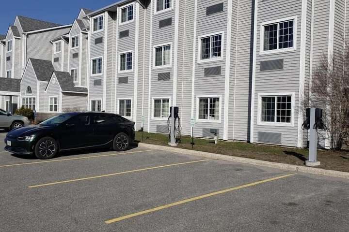 Parry Sound Inn & Suites
