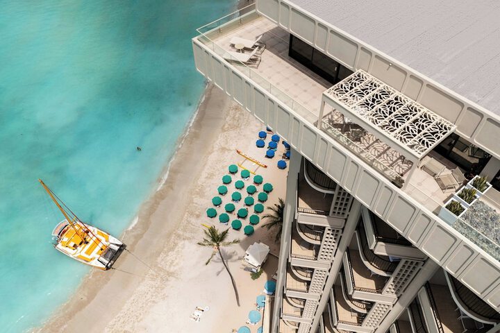 Moana Surfrider a Westin Resort & Spa, Waikiki Beach