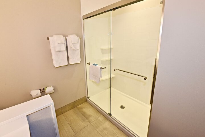 Room 16 of 45