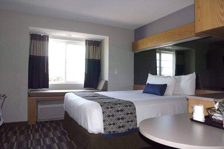 Room 26 of 44