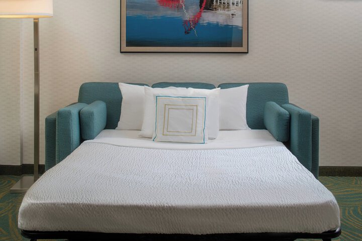 Room 15 of 26