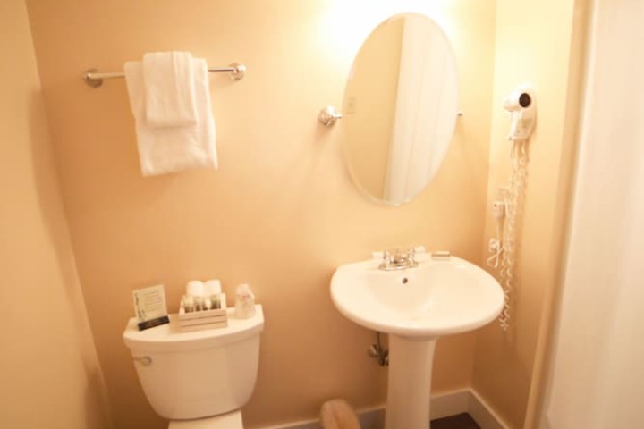 The Kennebunk Inn