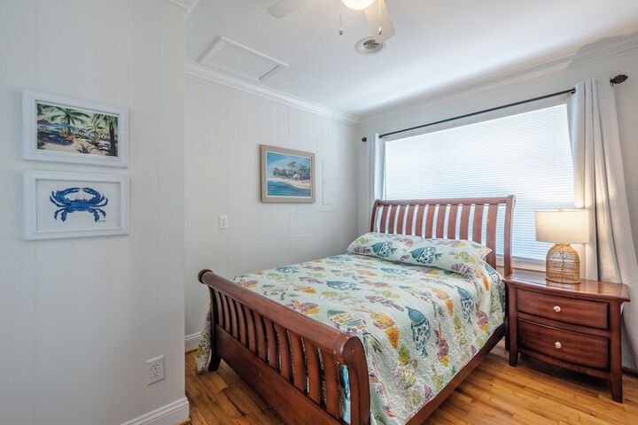 Surfside Cottage by Topsail Realty