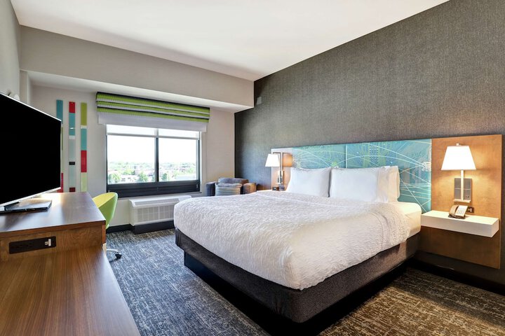 Room 14 of 30