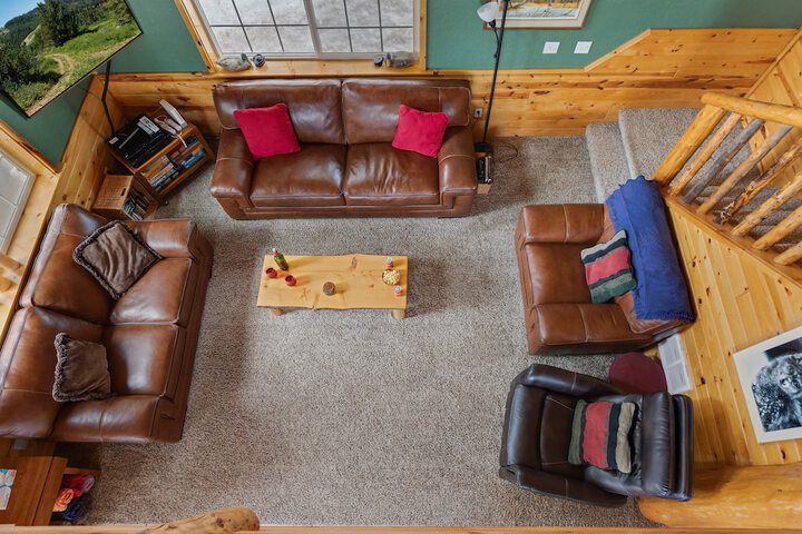 Room 10 of 27