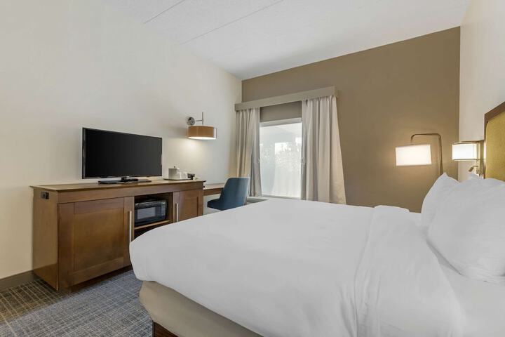 Room 15 of 35