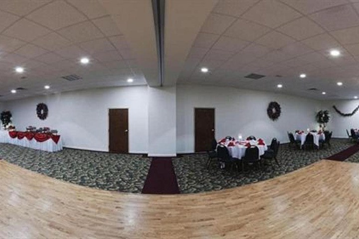 Ballroom/Hall 51 of 65