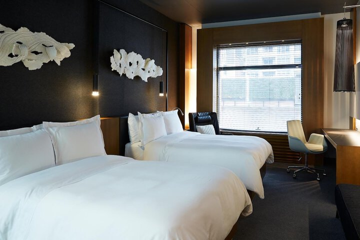 Room 19 of 42