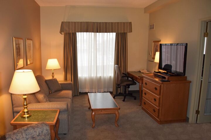 Room 18 of 37
