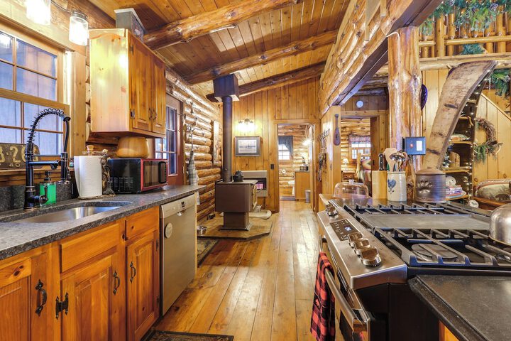 Lake & Beach Access at Lake Luzerne Cabin!