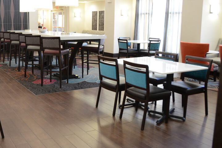 Hampton Inn & Suites Athens-I-65 (Huntsville Area)