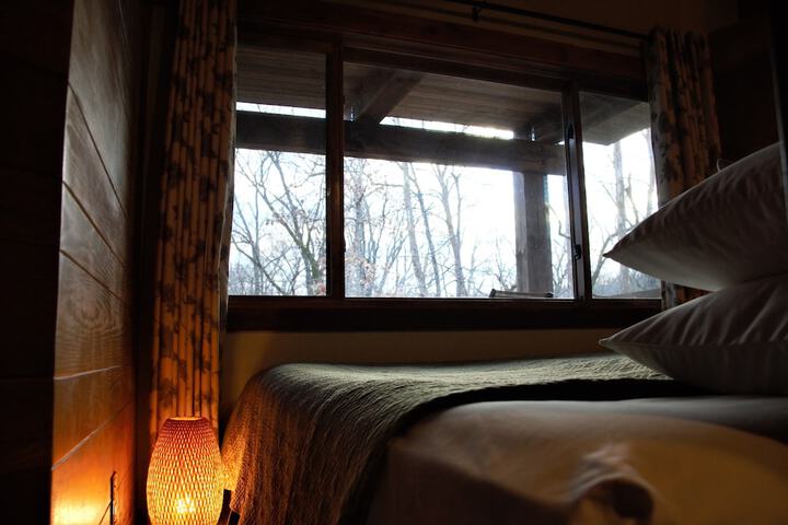 Room 46 of 96