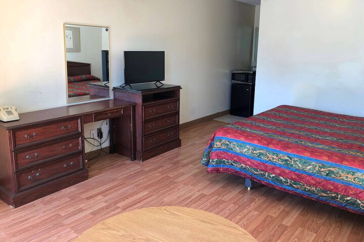 Room 9 of 9