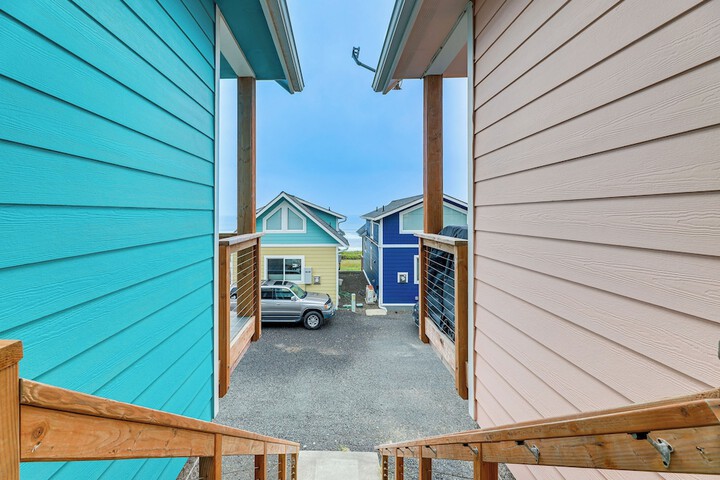 Peaceful Winter Retreat: Oregon Coastline Beach!