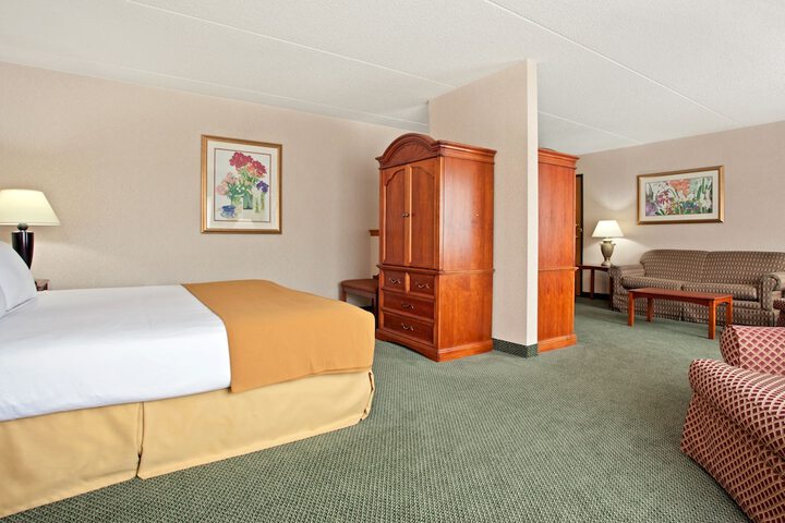 Room 40 of 56