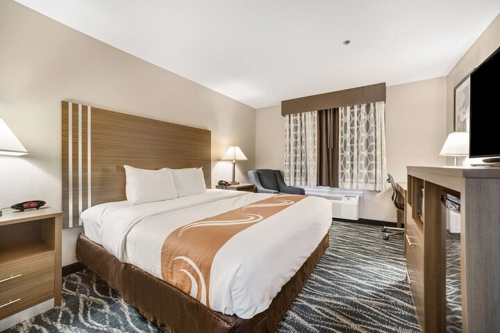 Room 34 of 41