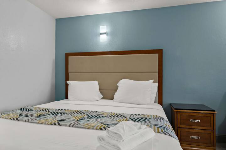 Room 27 of 31