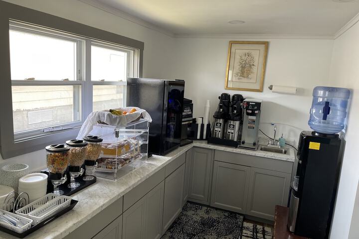 Breakfast/Coffee Service 41 of 42