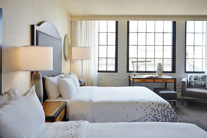 Room 26 of 58