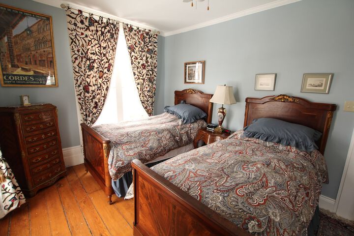 Auberge Chesleys Inn