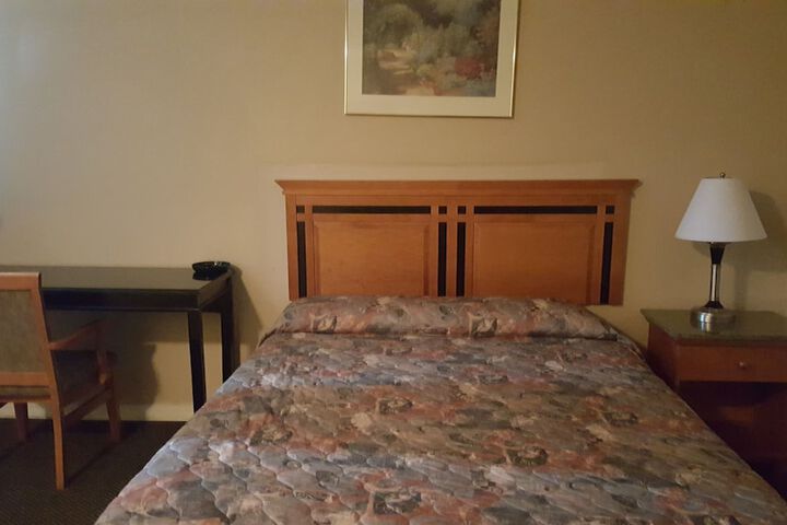 Room 26 of 34