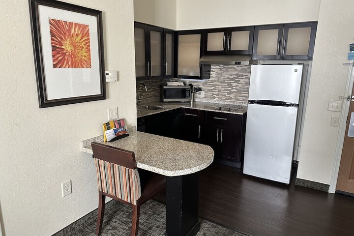 Staybridge Suites Minot by IHG