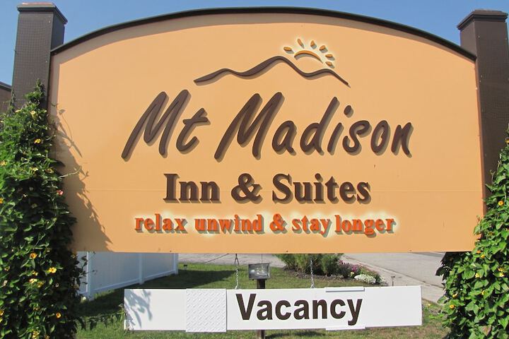Mt Madison Inn & Suites