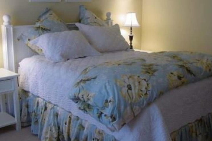THE MCFARLAND INN