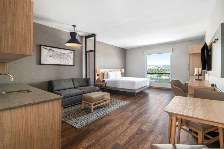 Room 26 of 71