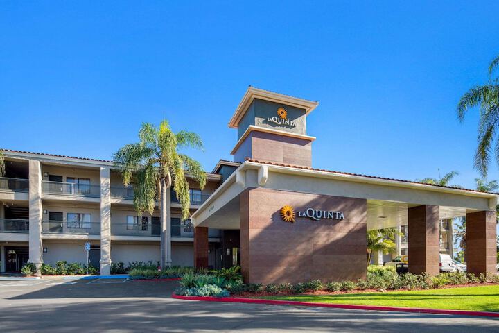 Hotel 4 of 34