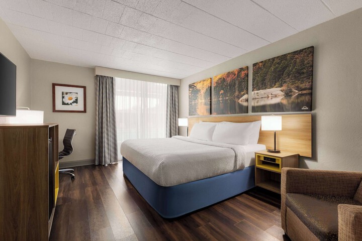 Room 16 of 50