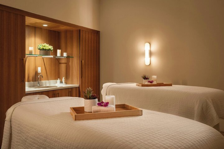 Hotel Effie Sandestin Autograph Collection